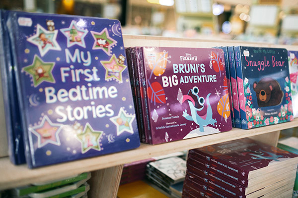 No Crying Wolfie: Grab Books And Goods Before Big Bad Wolf Bids Bacolod