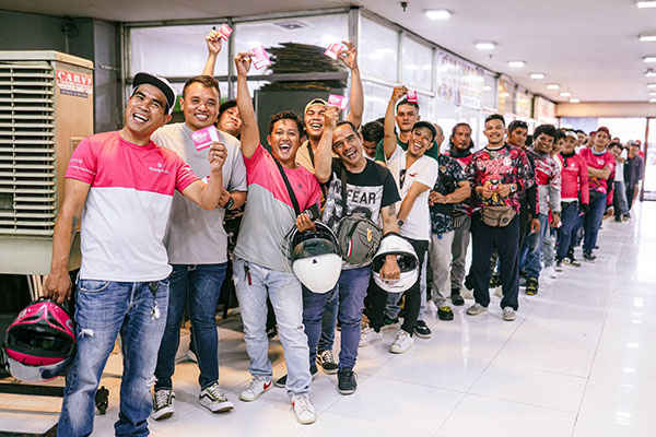 Foodpanda Logistics Brings More Smiles To Bacolod With Pau-tastic Party Ng Taon