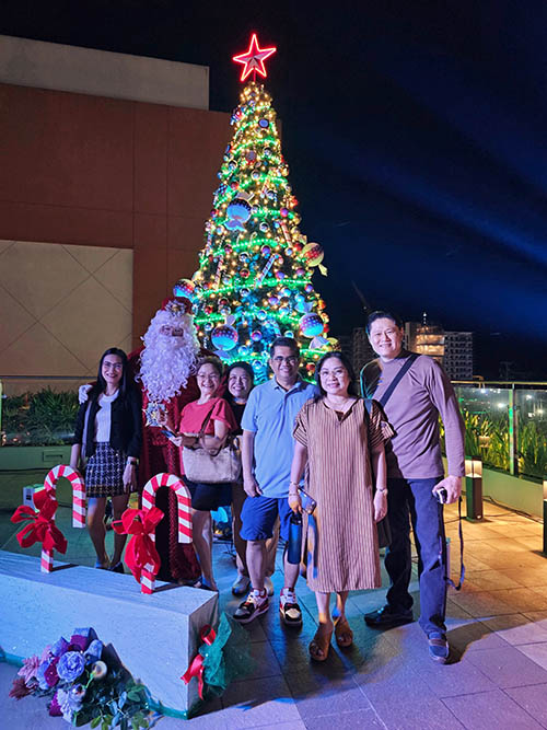 Joyous Luminescence Shines At Park Inn By Radisson Bacolod With A Trilogy Of Events
