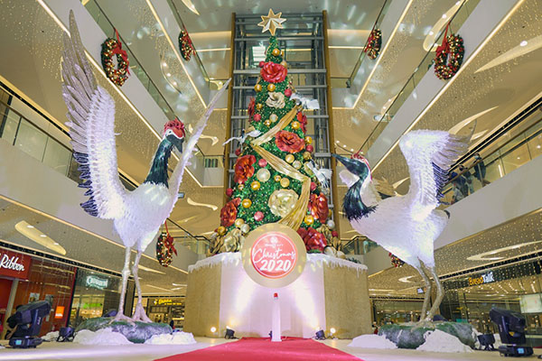 Creative Christmas Tree Centerpieces Bring Joy To SM Shoppers