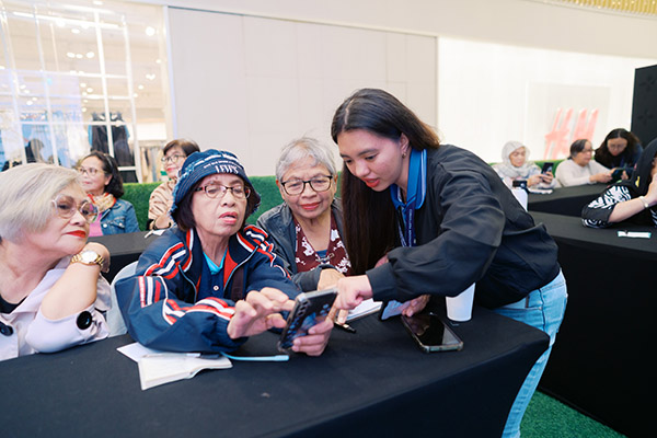 SM City Baguio Shares The Love Of Learning Through AI, Connecting Generations In The Digital Age