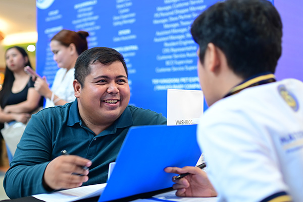 Successful Job Fair At SM Dasmarinas Builds Momentum For Nationwide 'Araw Ng Kalayaan' Event