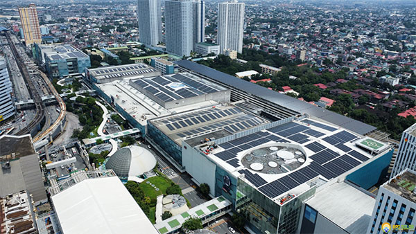 Solar Panel Project Helps Both Customers And Communities Nationwide