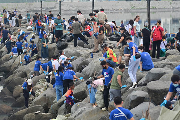 Waste-Free Starts With Us 