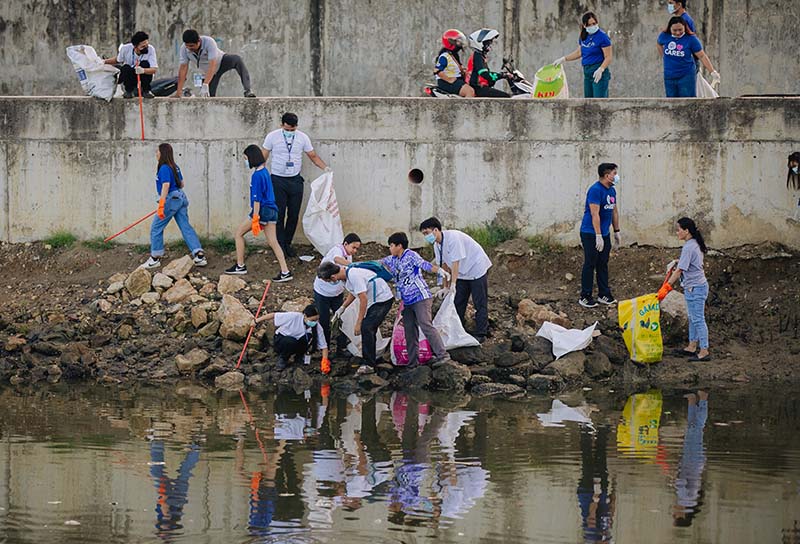 SM Coastal Cleanups Go Beyond Trash, Teach Communities To Care