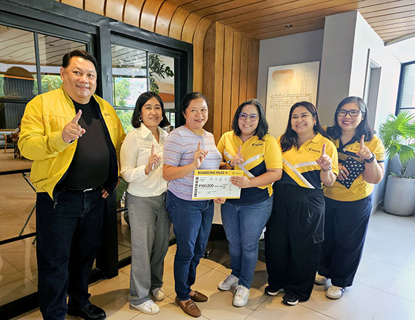 Sun Life Awards P100K Travel Voucher To Negros Occidental Winner Julie Ann Jalea