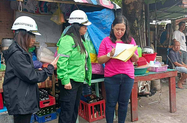 Negros Power Extends Relief Assistance To Fire Victims In Barangay 10